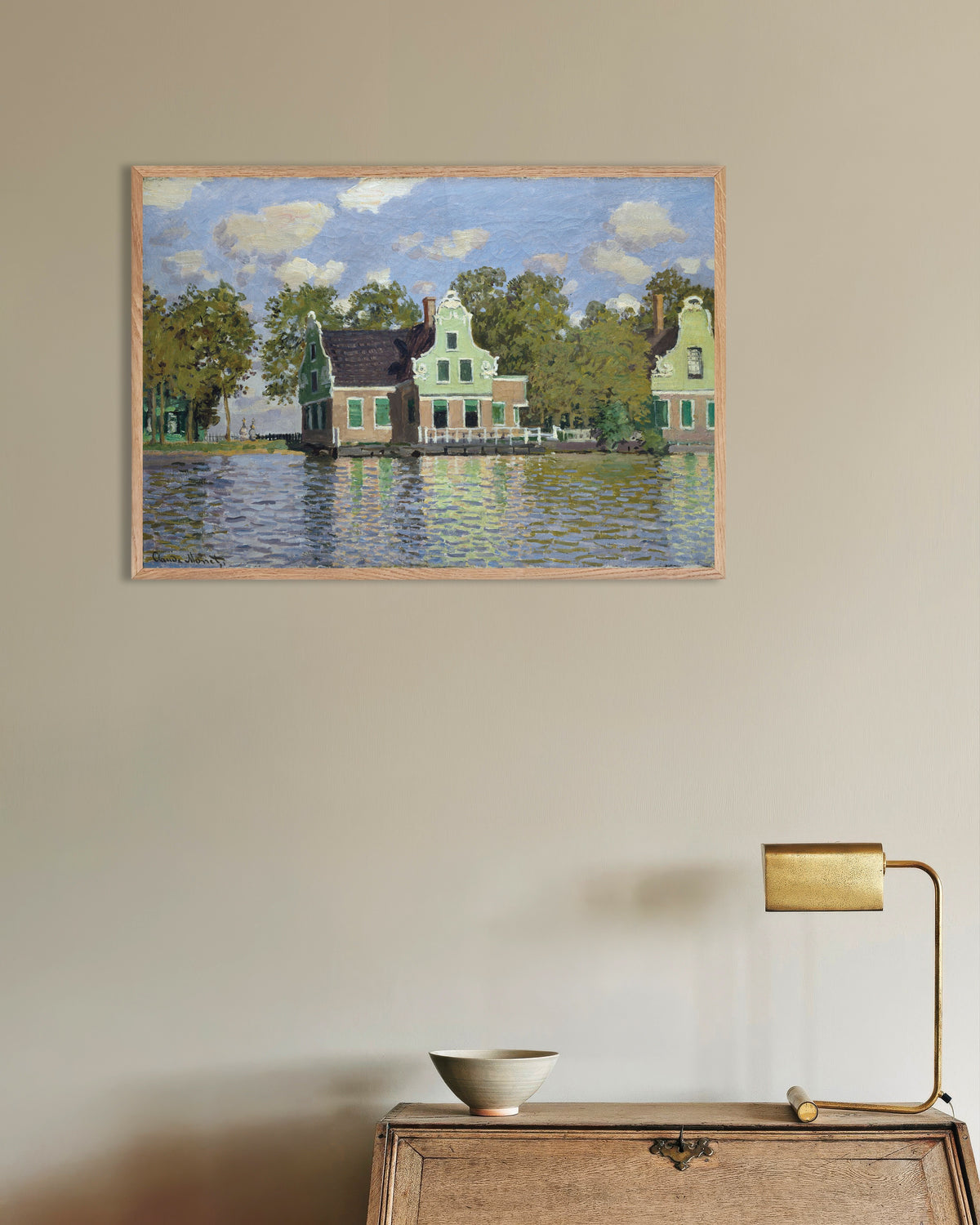 Plakat Hus ved bredden av Zaan (1871) av Claude Monet med ramme i naturtre