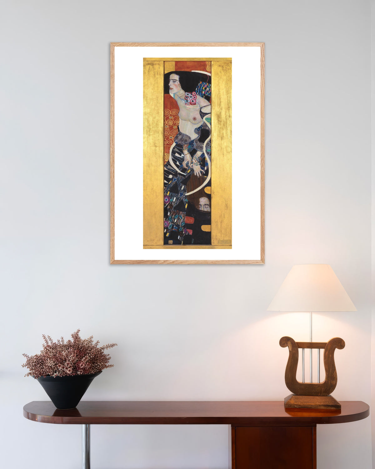 Plakat Judith II (1909) av Gustav Klimt med ramme i naturtre
