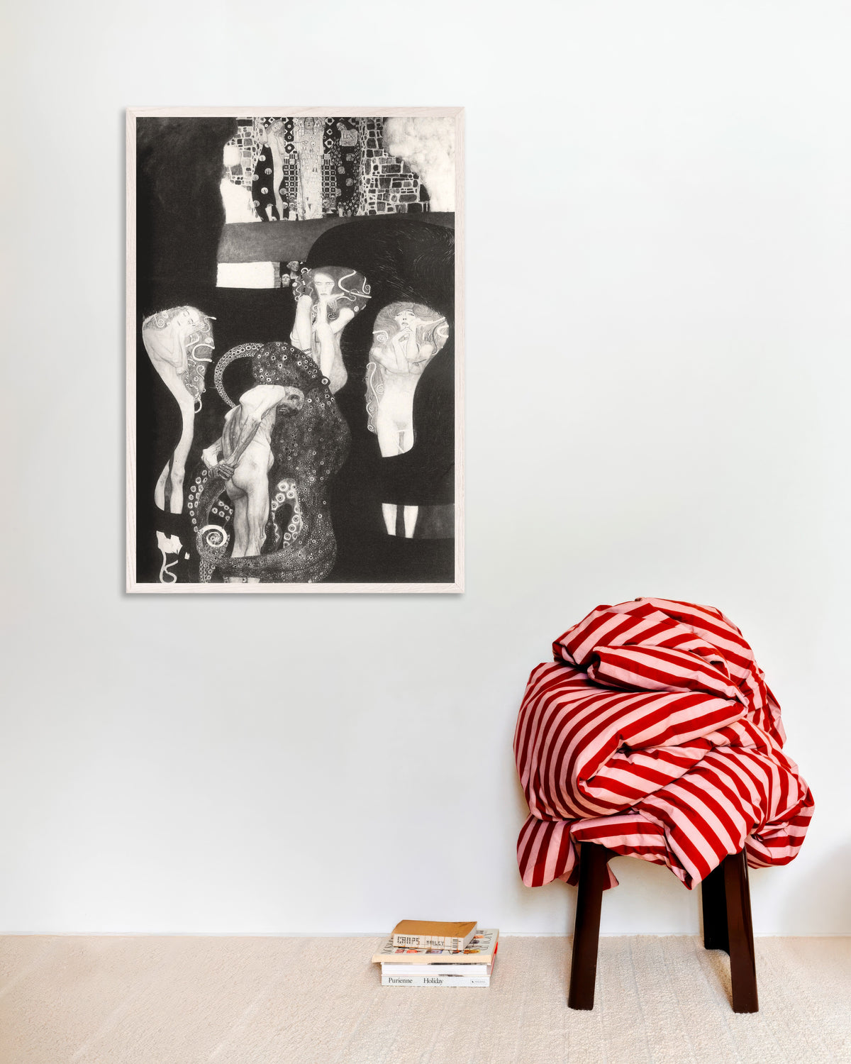 Plakat Jurisprudensen (1907) av Gustav Klimt med hvit treramme