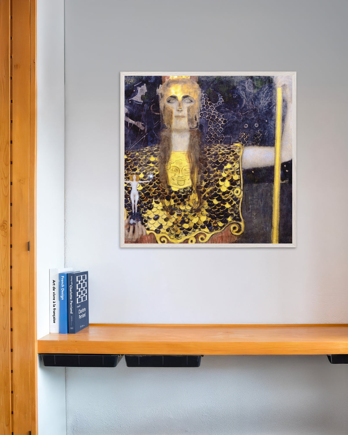 Poster av Pallas Athene (1898) av Gustav Klimt, med hvit treramme