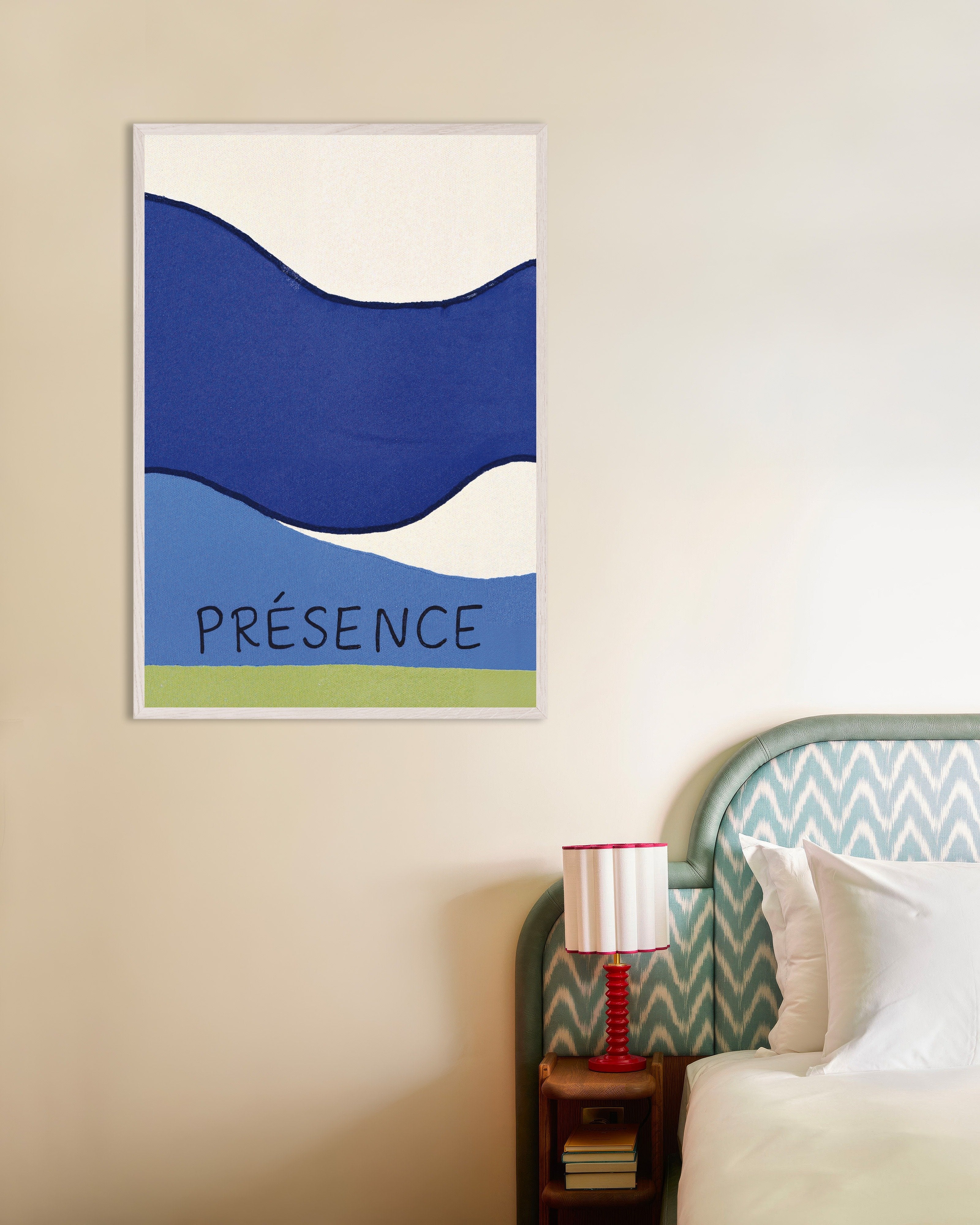 Poster of Présence - Poster, with white wooden frame