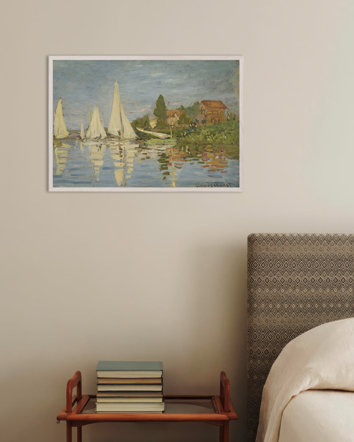 Plakat Regatta ved Argenteuil (ca. 1872) av Claude Monet med hvit treramme