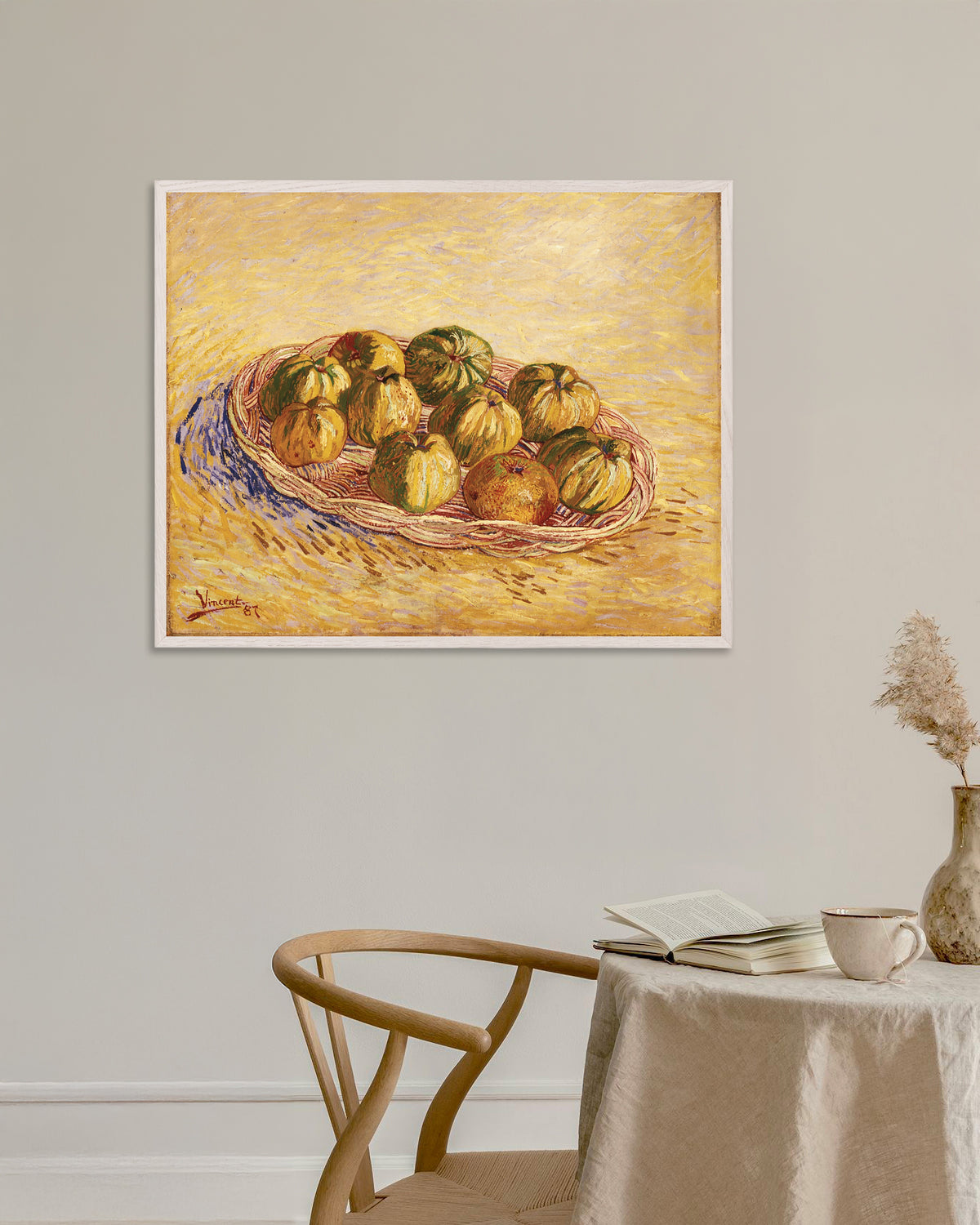 Poster med Stilleben med kurv med epler (1887) av Vincent van Gogh, med hvit treramme