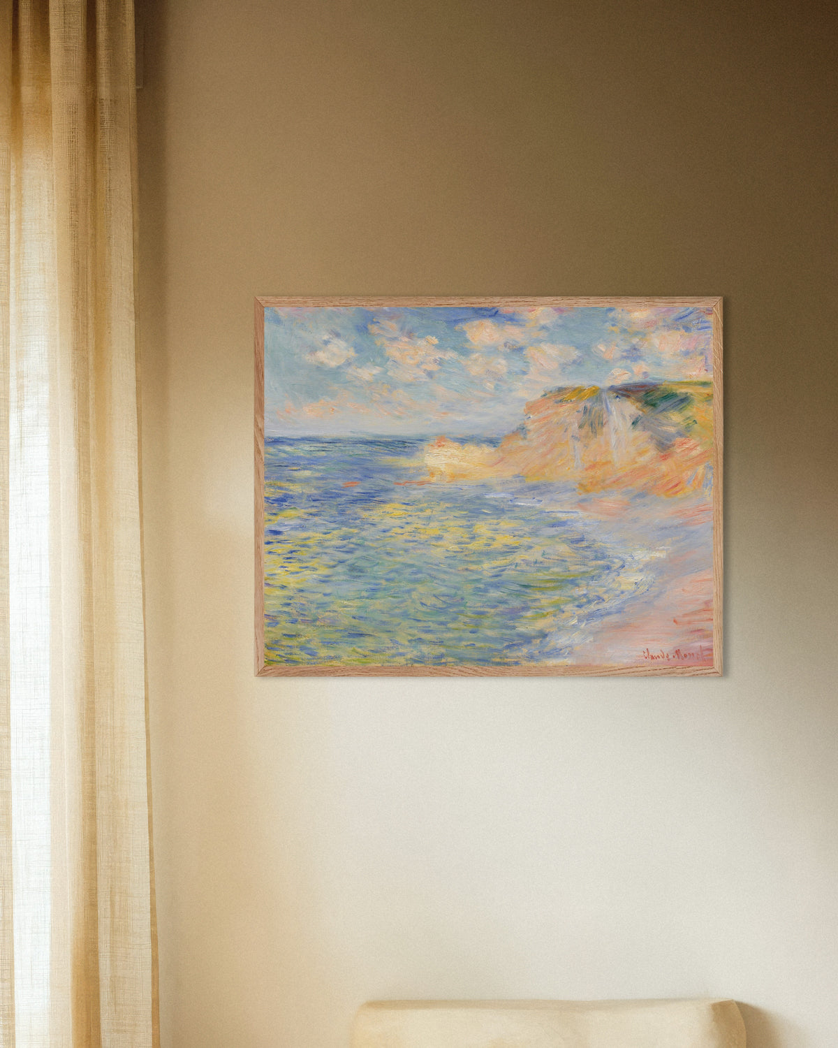 Plakat Falaise d'Amont, Étretat (1885) av Claude Monet med ramme i naturtre