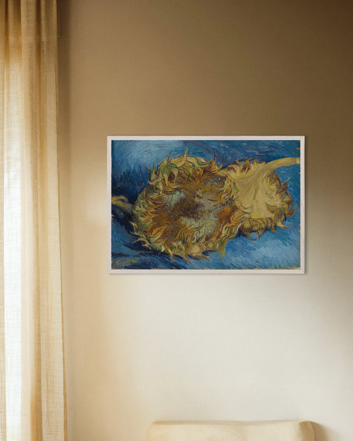 Poster av To avskårne solsikker (1887) av Vincent van Gogh, med hvit treramme