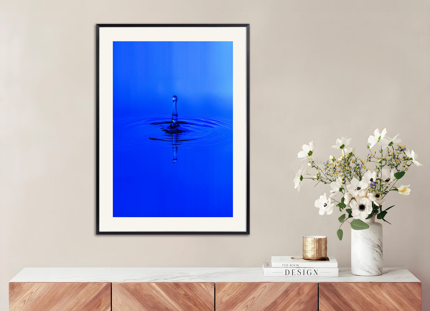 Poster with metal frame: Water, a precious commodity