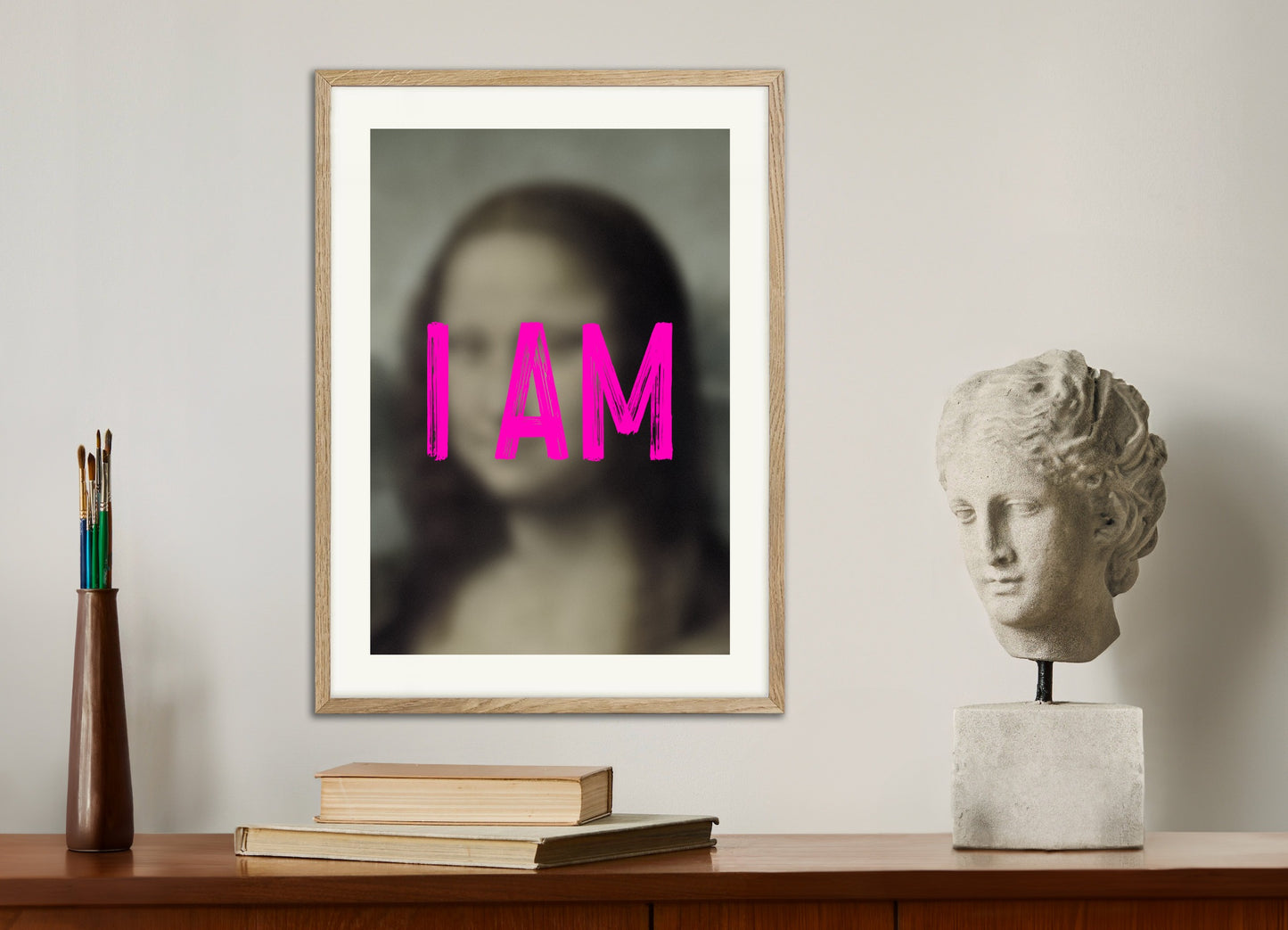 Poster with natural wood frame: I am - Mona Lisa