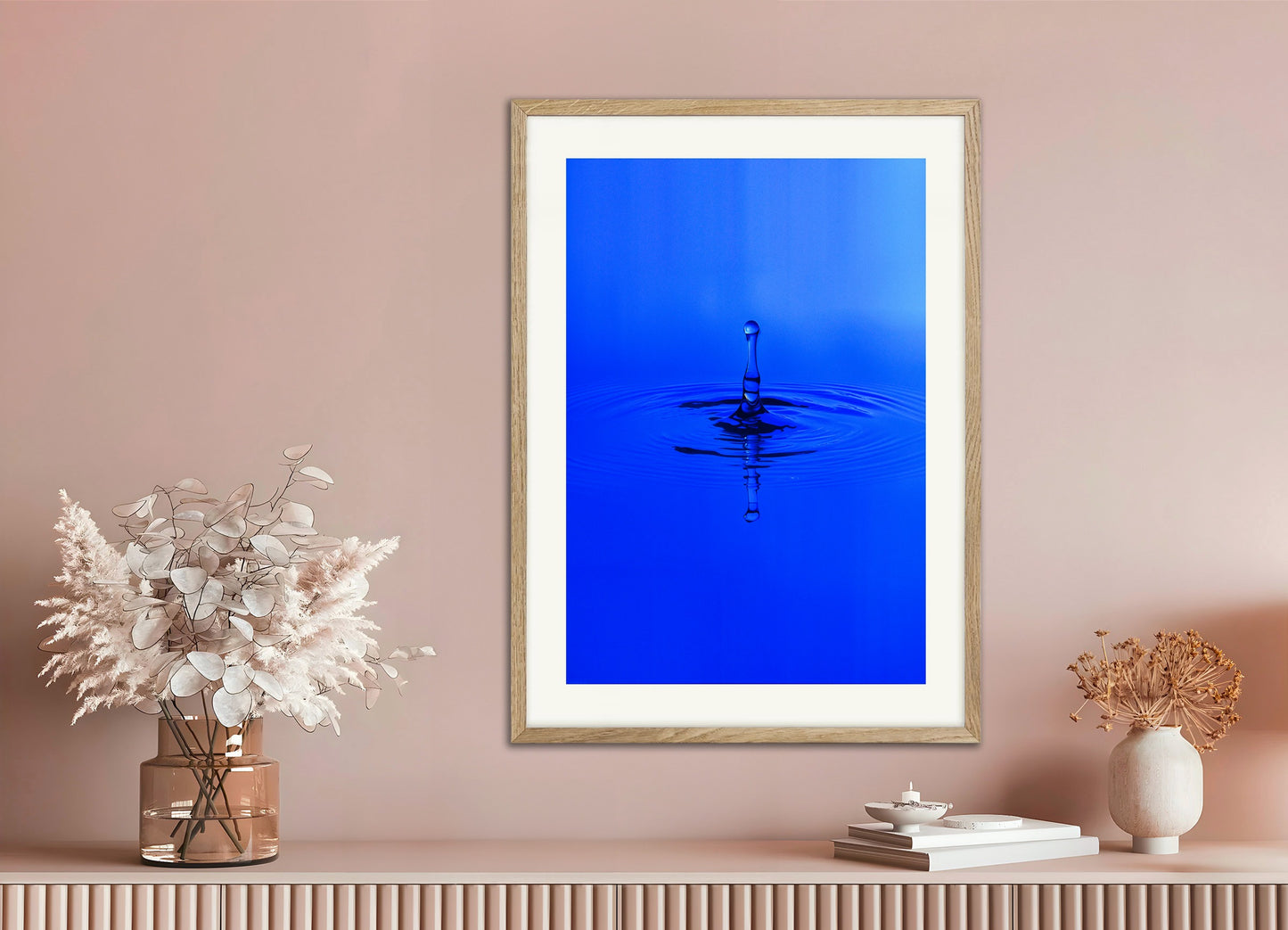 Poster with natural wood frame: Water, a precious commodity