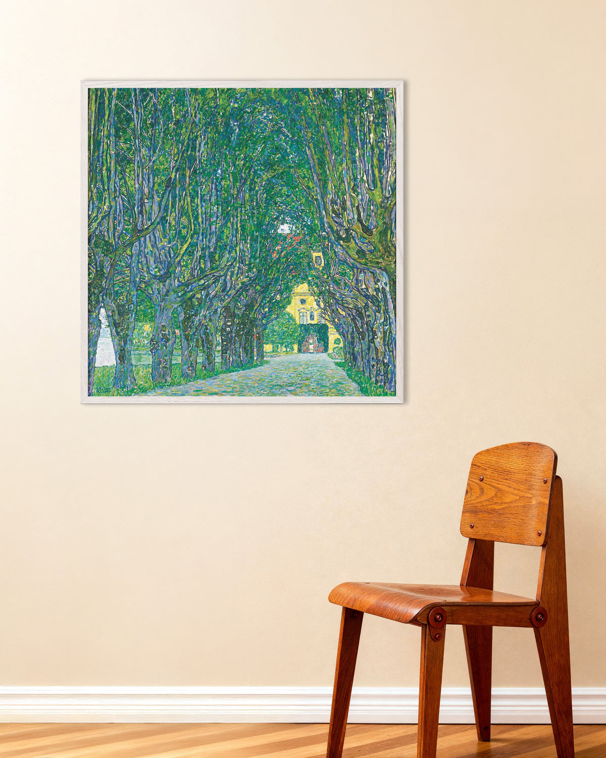 Plakat Allé til Schloss Kammer (1912) av Gustav Klimt med hvit treramme
