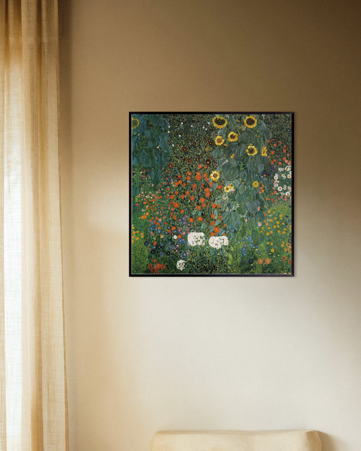 Plakat Bondehage med solsikker (1907) av Gustav Klimt med metallramme