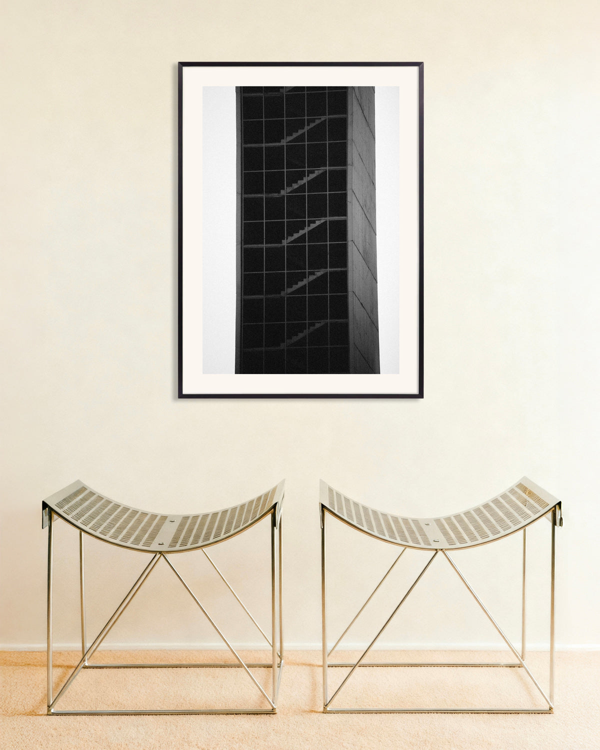 Plakat «Tårn med glasstrapp» med metallramme