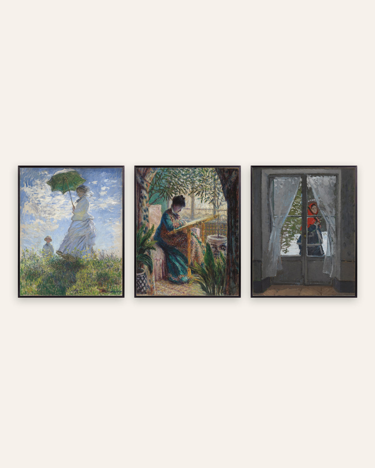 Monet Camille postere, sett med 3: Kvinne med parasoll og rødt skjerf, i svarte metallrammer