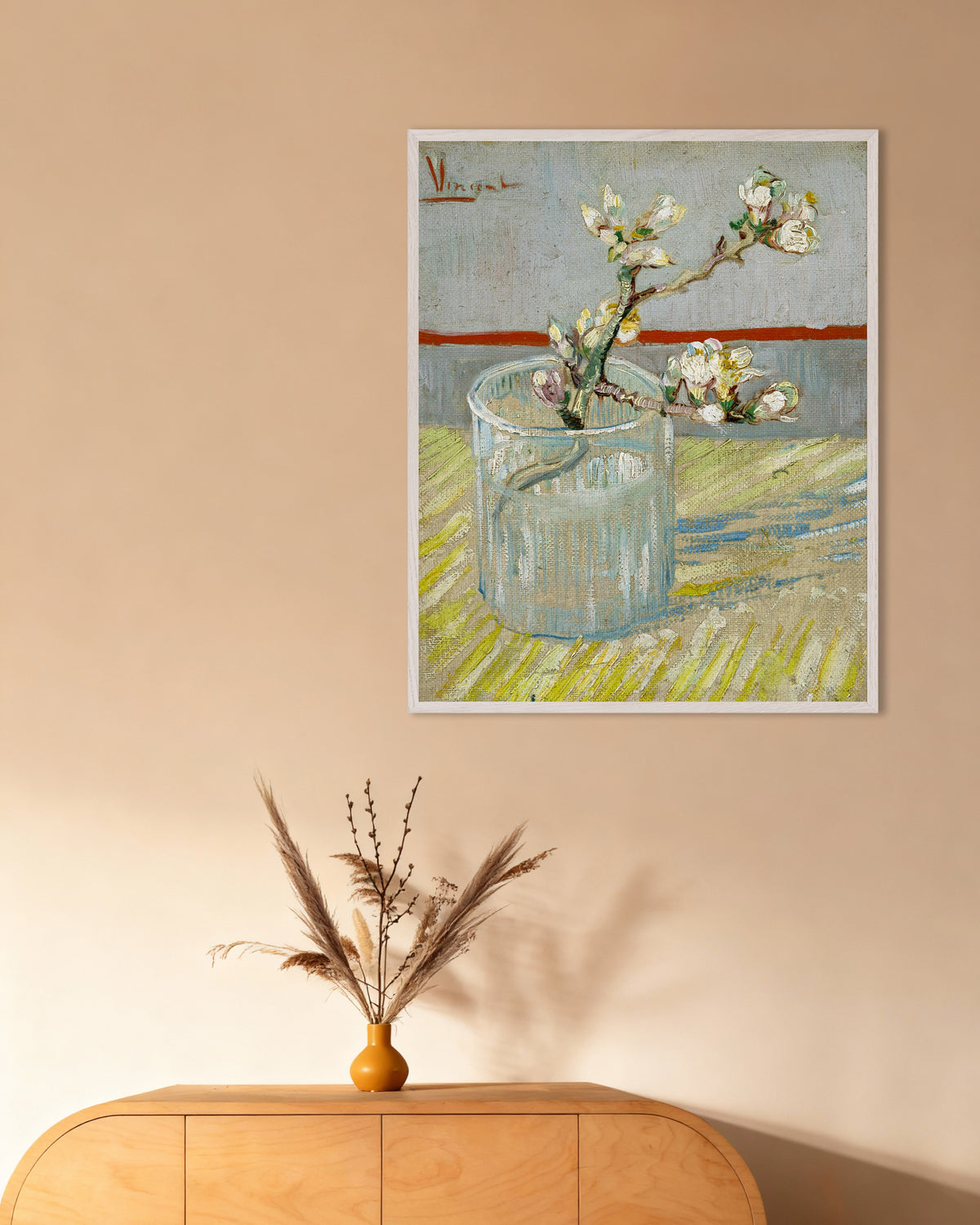 Poster av Blomstrende mandelkvist i et glass (1888) av Vincent van Gogh, med hvit treramme