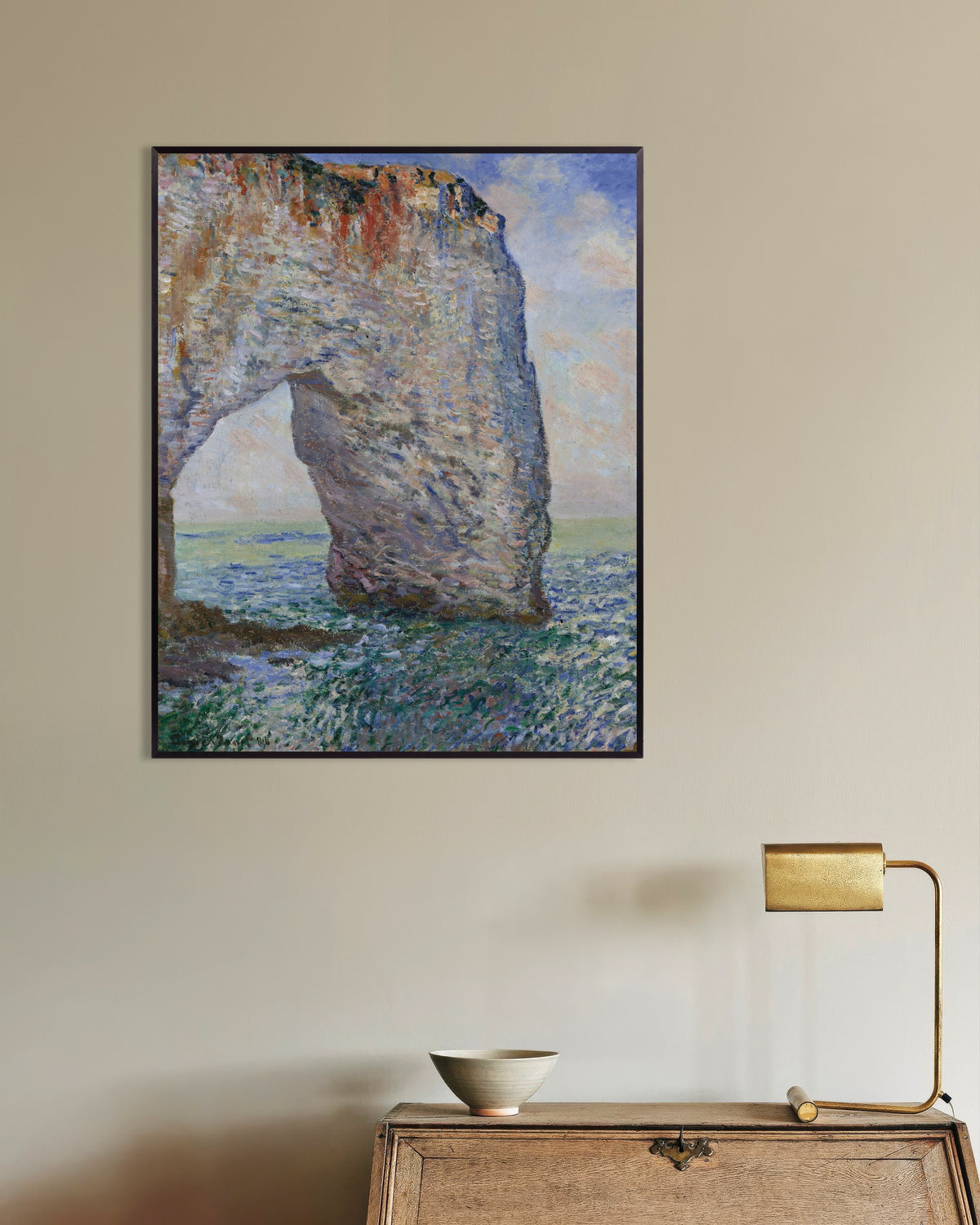Plakat Manneporte ved Étretat (1886) av Claude Monet med metallramme