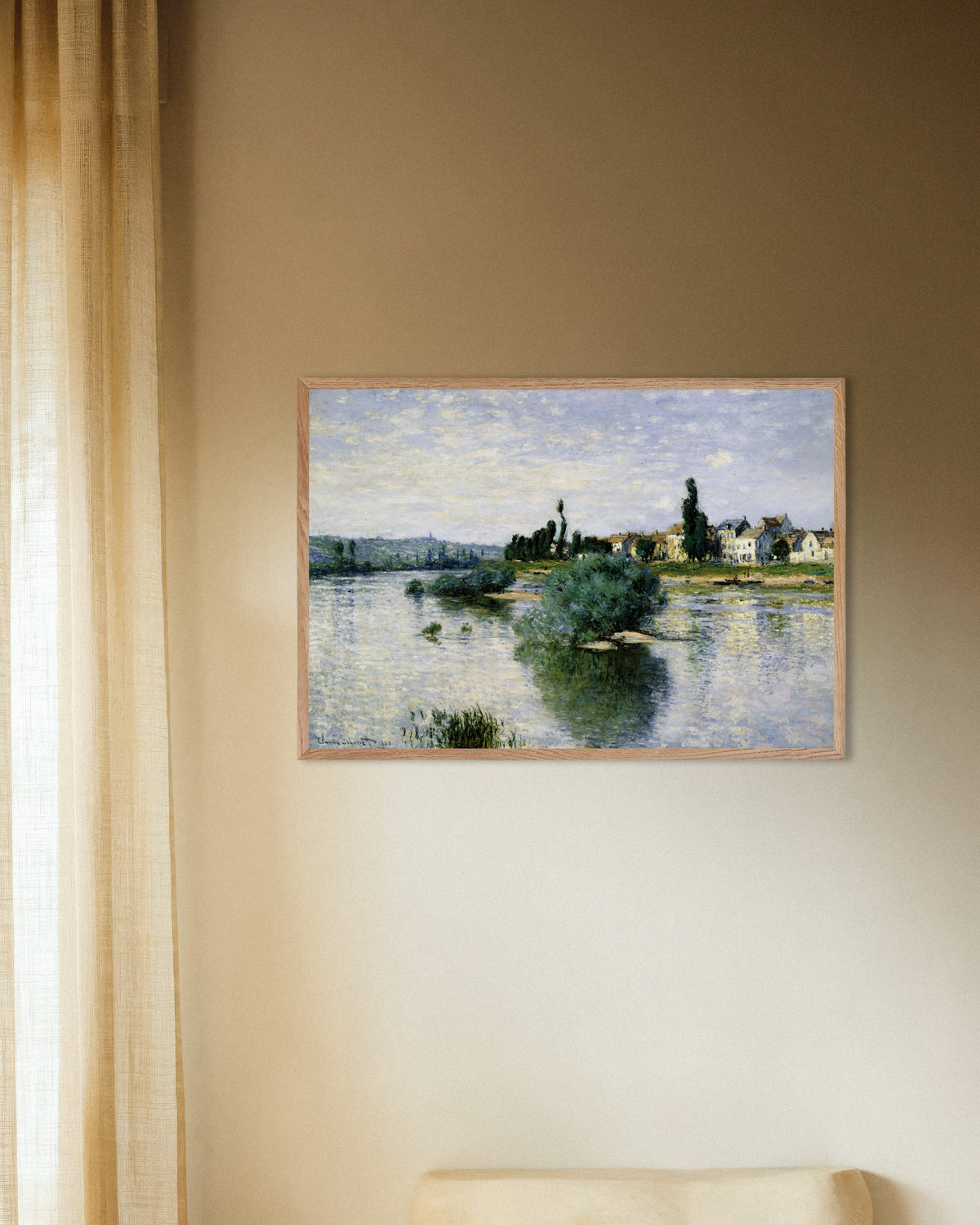 Plakat Seinen ved Lavacourt (1880) av Claude Monet med ramme i naturtre