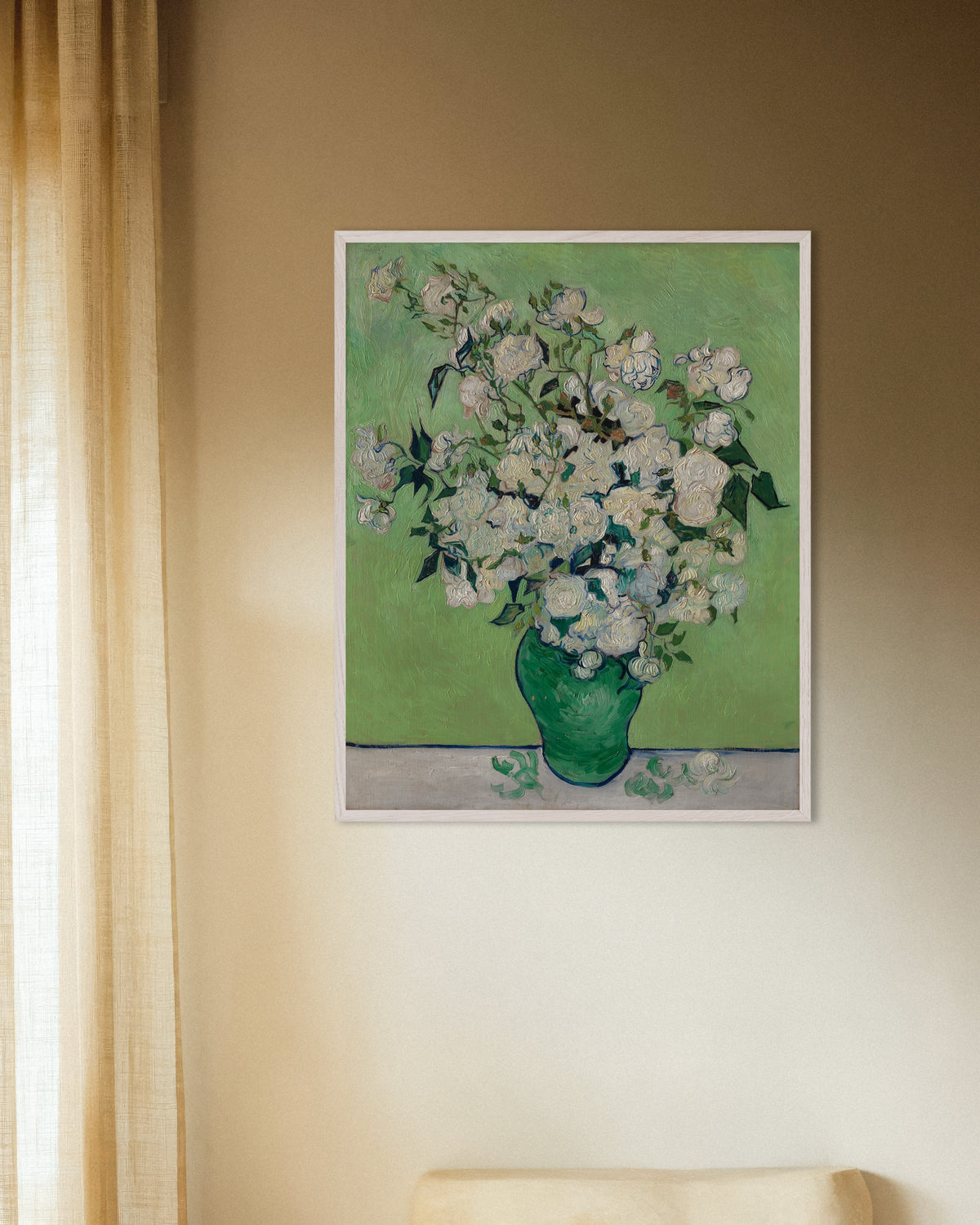 Poster av Vase med roser (1890) av Vincent van Gogh, med hvit treramme