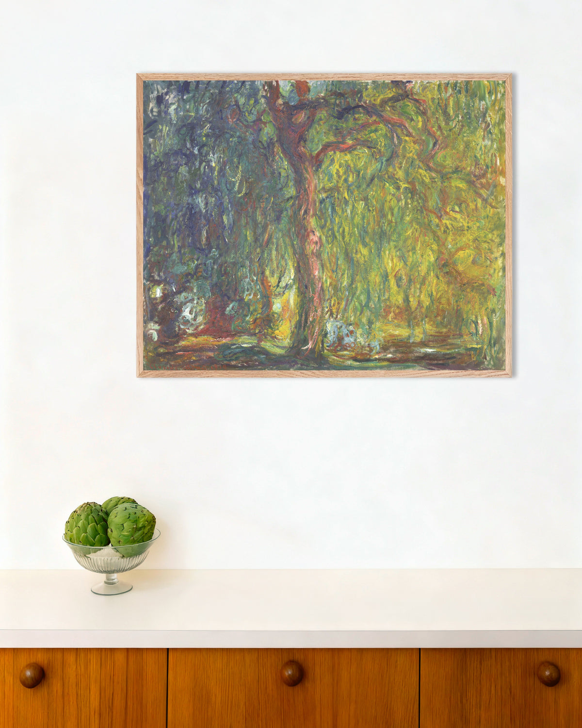 Plakat Tårepil (1918–1919) av Claude Monet med ramme i naturtre